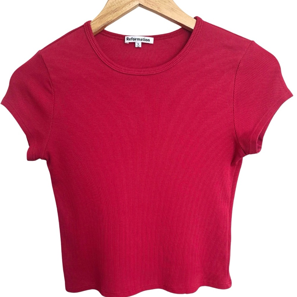 Reformation Muse Tee in Lipstick